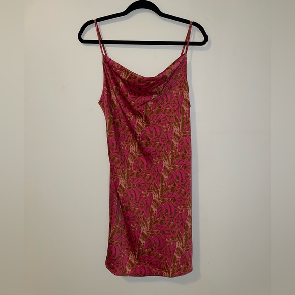 Urban Outfitters Dresses & Skirts - *Early Labor Day Markdown* NWT Urban Outfitters Pink animal/safari print dress